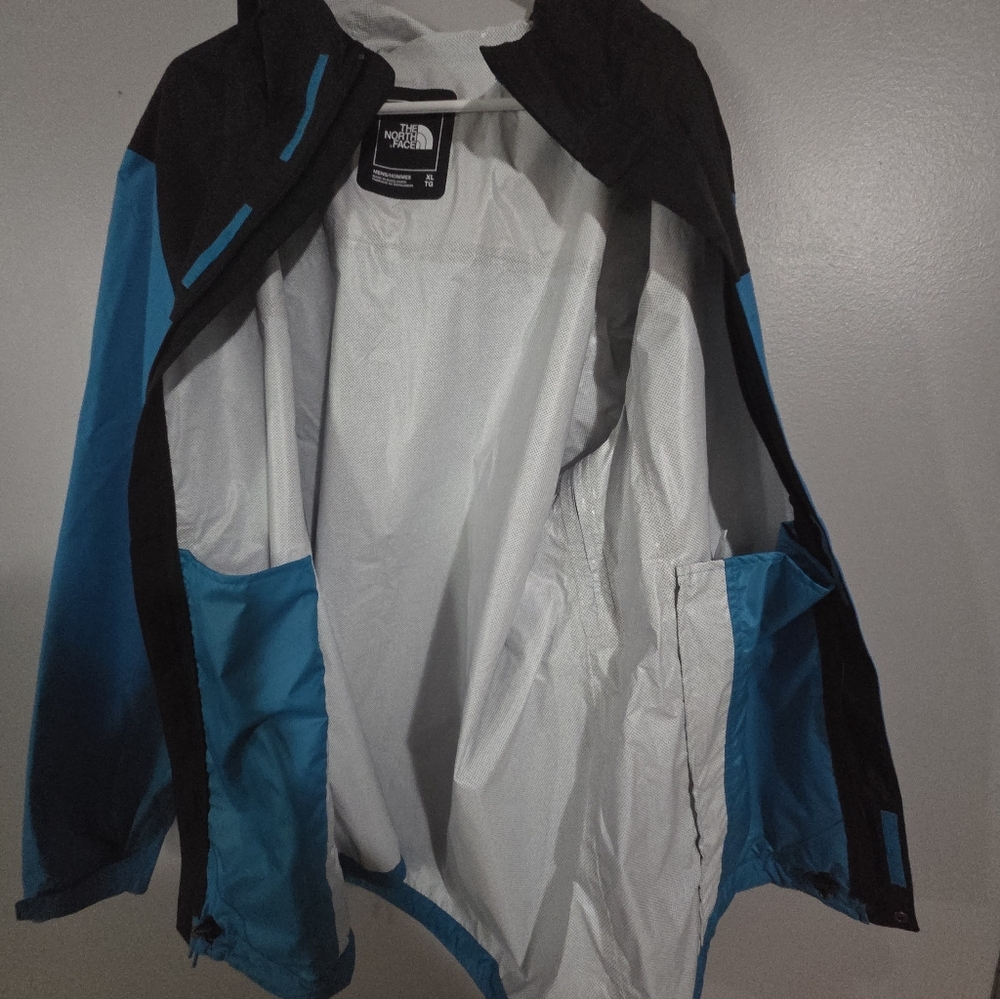 The North Face Men's Teal and Black Venture 2 Jacket - Picture 3 of 5